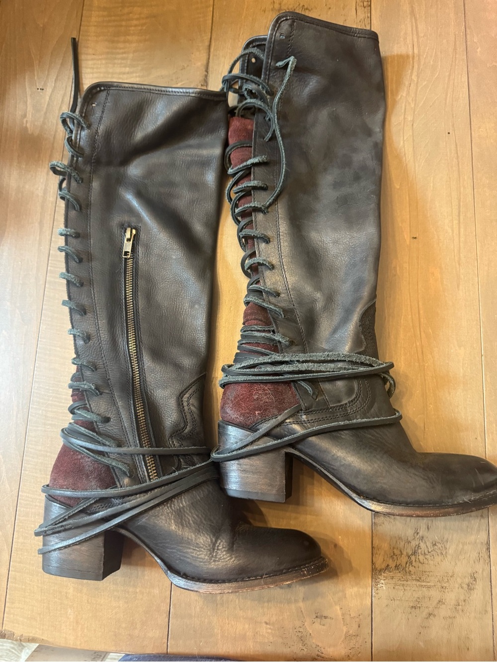 Freebird Coal Boots Size 7 Black Leather Red Sude Lace Up Back